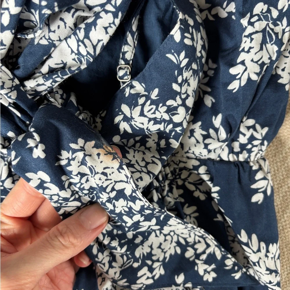 Abercrombie & Fitch Navy and White Floral Maxi Dress Small Tall